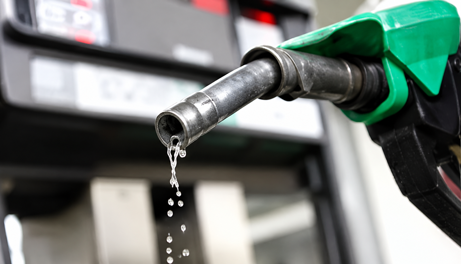 Petrol Price Heads to N1,500 Per Litre: Inside Nigeria's Latest Fuel Crisis